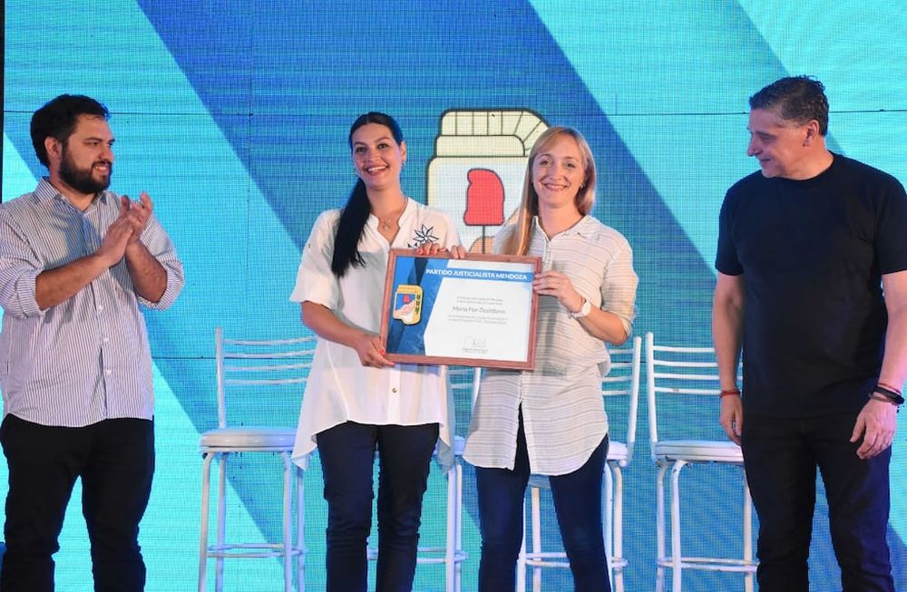 La intendenta de Santa Rosa, Flor Destéfanis asumió al frente del PJ, luego del mandato de Anabel Fernández Sagasti. Foto: Mariana Villa