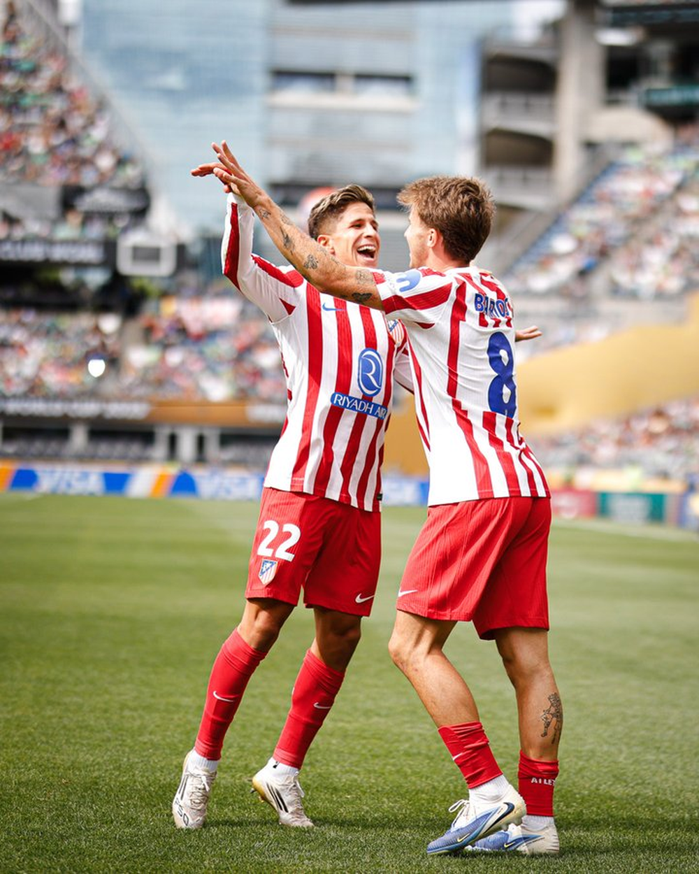 Giuliano Simeone y Pablo Barrios. Dos de las figuras del colchonero.&nbsp; &nbsp;