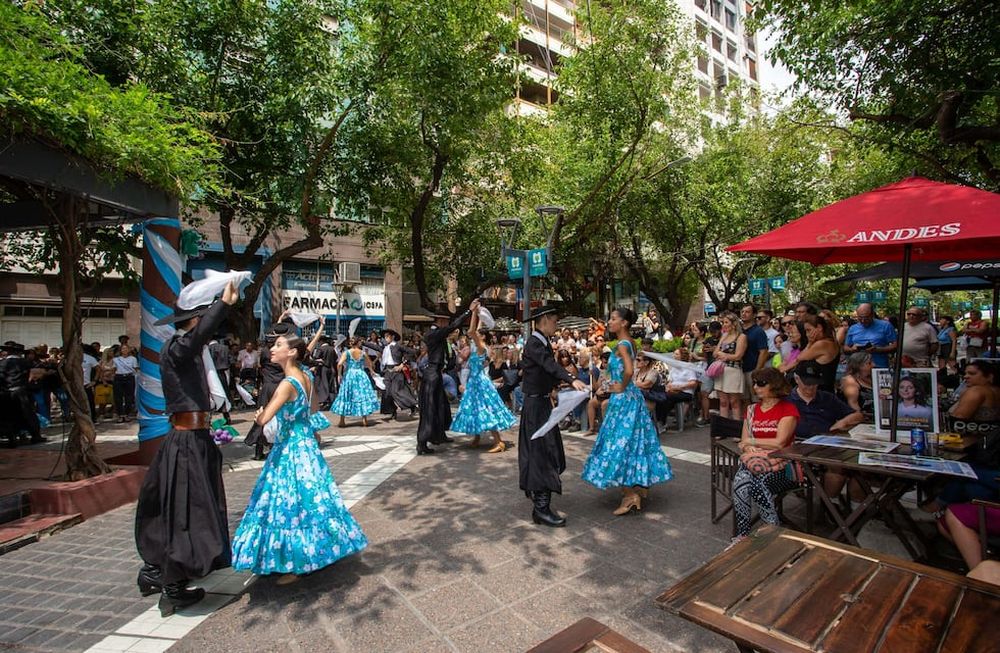 Viví una nueva edición de Sábados Sorprendentes junto a la Reina de la Ciudad