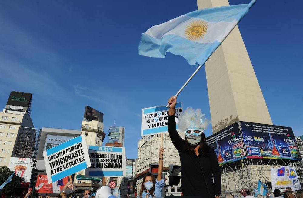 Manifestación en el Obelisco contra de las medidas  tomadas por el presidente Alberto Fernández a raíz del aumento de casos de Covid 19.Fotos Clarin