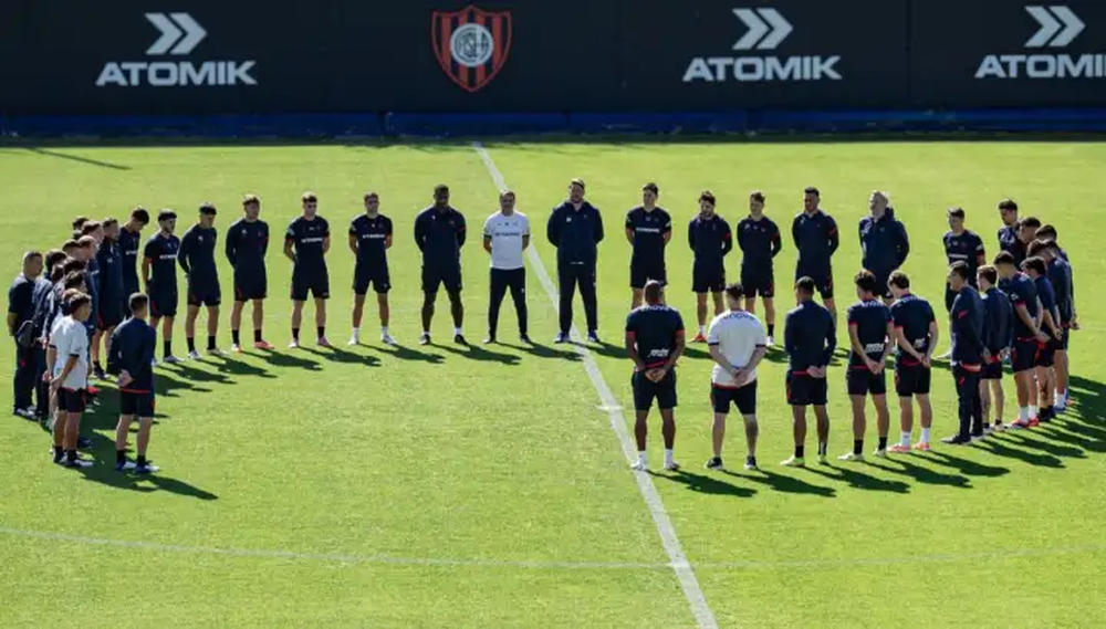 Los jugadores de San Lorenzo enojados con los directivos por la falta de pago.&nbsp;