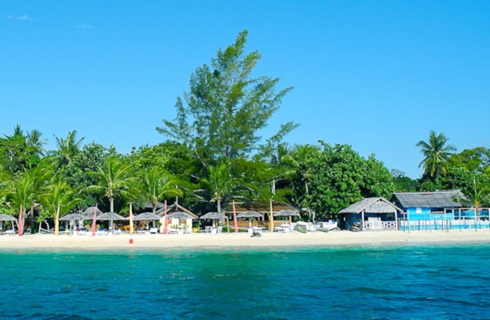 El antes y después de la paradisíaca Palu desde un drone: el tsunami se llevó todo