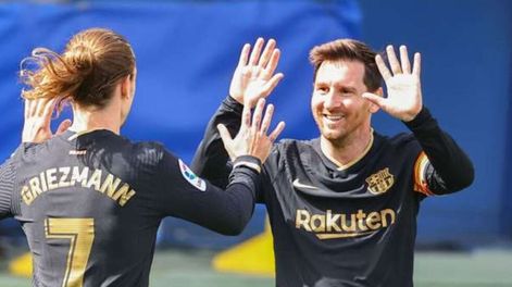 El Barcelona festeja por los goles del francés Griezmann, quien permitió dar vuelta el resultado.