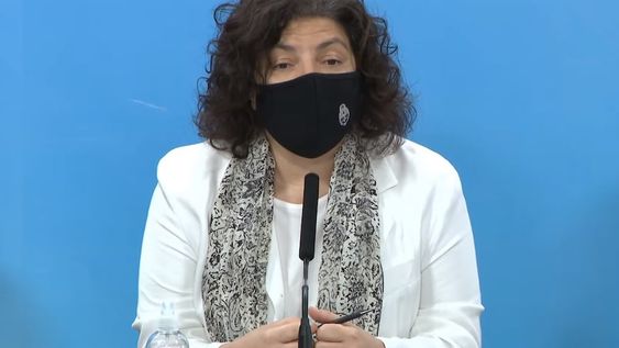 Carla Vizzotti en conferencia de prensa.