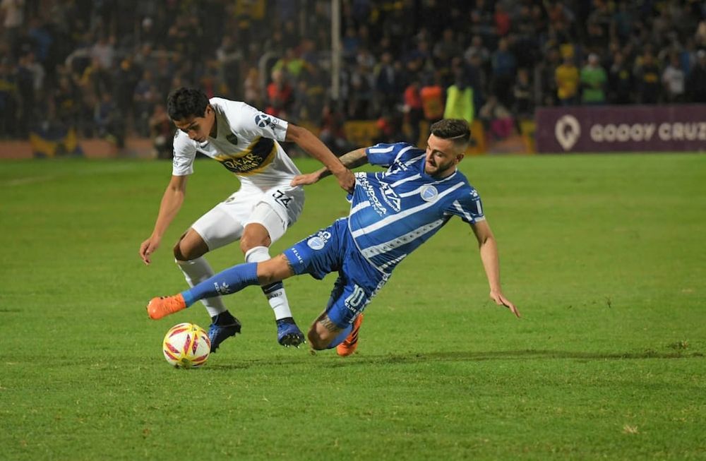 Con un polémico gol, Boca le ganó a Godoy Cruz por la Copa de la Superliga