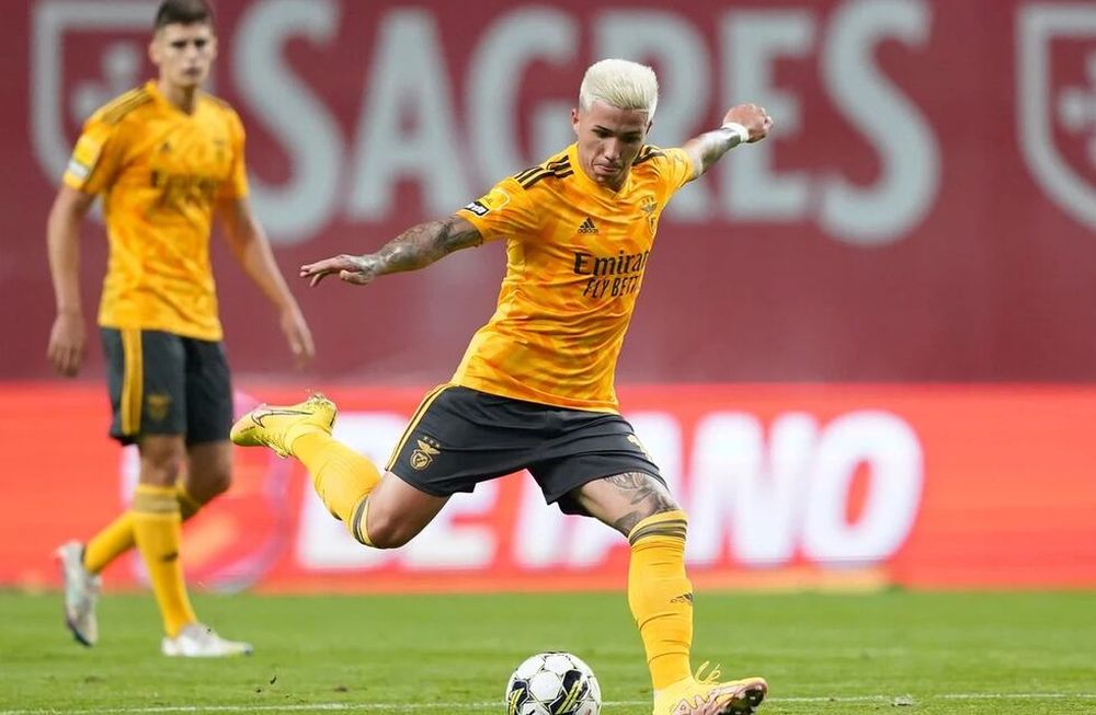 Enzo Fernández cerca de ser transferido al Chelsea.