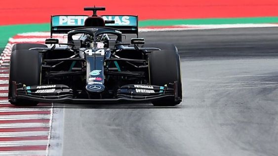 Mercedes arrancó fuerte en Bahréin