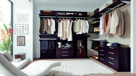 Organizá un vestidor para aprovechar mejor tus espacios