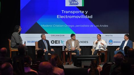El ciclo pilares convocó a especialistas en electromovilidad