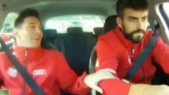 Video: el susto de Messi a bordo de un auto manejado por Piqué
