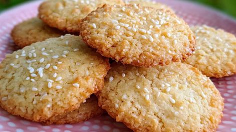 Sin harina y sin manteca: cómo hacer unas deliciosas galletas de coco solo con 3 ingredientes
