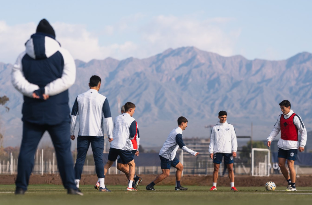 Independiente Rivadavia se prepara para volver al ruedo en un mes clave