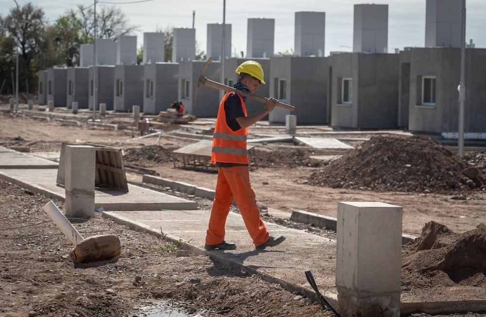 Necesidad de poseer un lugar para vivir