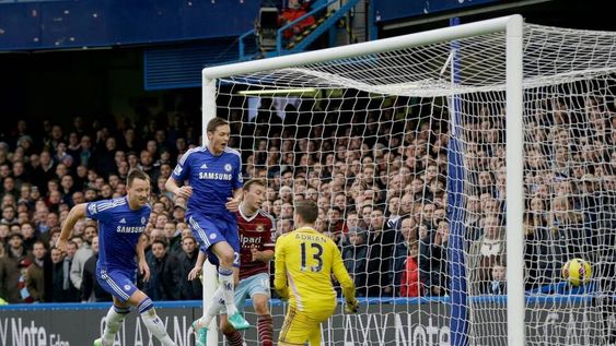 Chelsea ganó en el Boxing Day y se afianza como líder