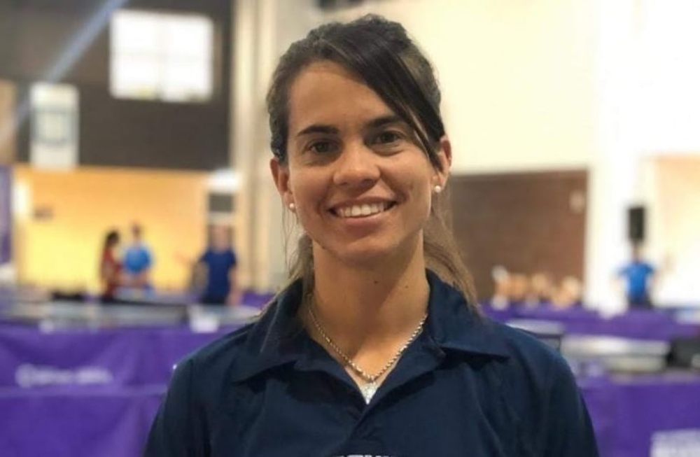 Soledad Tenzi, de 36 años, pasó por muchos deportes. Llegó al alto rendimiento con el tenis de mesa, pero fue en el softbol donde encontró su plenitud. /Gentileza