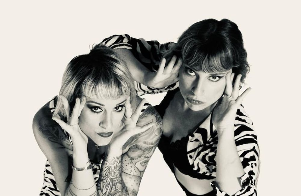 Las comediantes debutan en la provincia con su show de stand up.