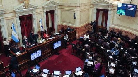 Los Andes | Claudia Ledesma Abdala y senador Marcelo Fuentes  en el Senado . Argentina Foto Federico Lopez Claro