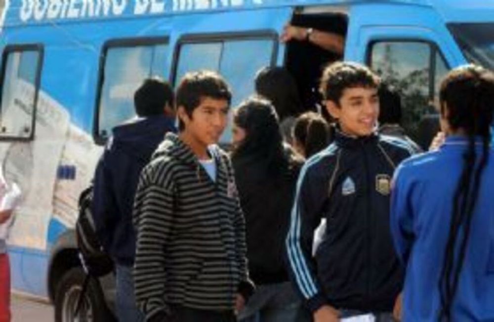En Argentina, 6 de cada 10 estudiantes de 15 años (63%) creen que no contarán con el dinero necesario para concretar sus aspiraciones una vez que terminen la secundaria.