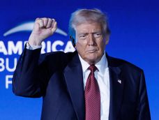 Demócratas revelaron correos que vinculan a Donald Trump con Jeffrey