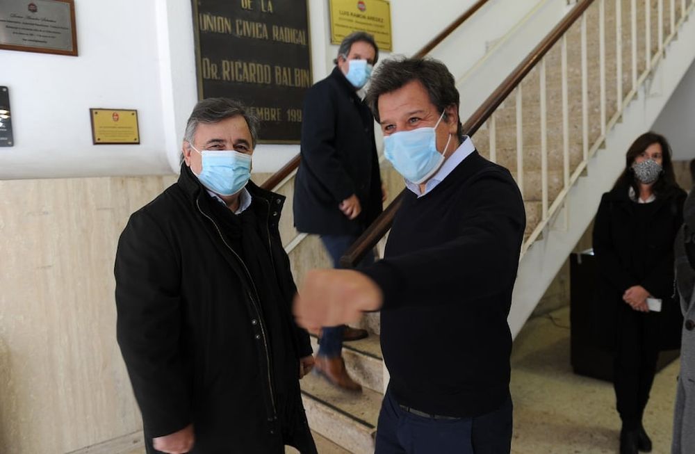 Facundo Manes y Mario Negri en el comite nacional de la UCR