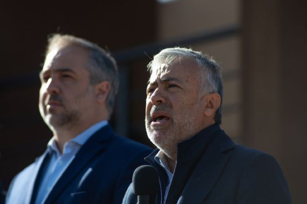 El guiño de Cornejo a un intendente peronista: autorizó a un departamento a que acceda a créditos millonarios