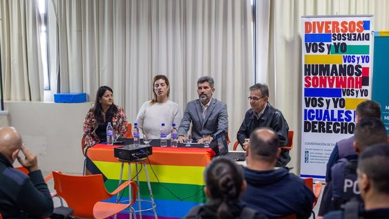 Nueva jornada de capacitaciones al personal policial sobre respeto, inclusión y diversidad sexual