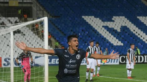 Matías Quiroga fue uno de los heroes Azules que vencieron a Gimnasia y Esgrima por la Copa Argentina, en uno de los clásicos más importantes de la historia. / Gentileza.