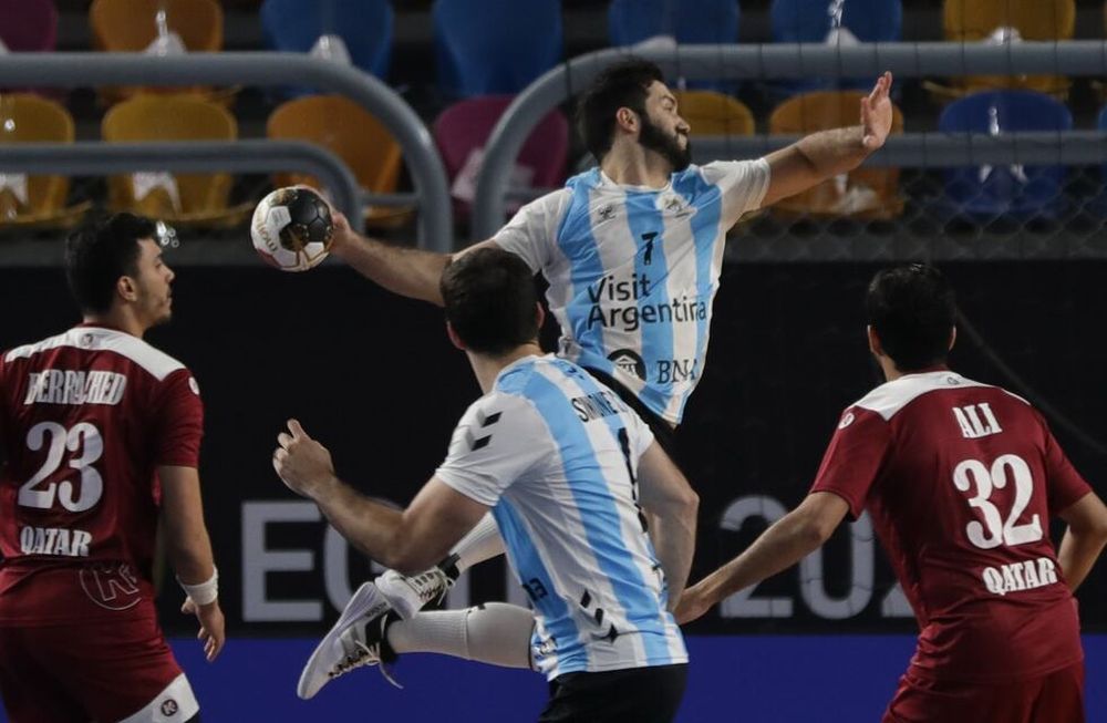 Los Gladiadores perdieron ante Qatar y necesitan que Croacia y Dinamarca empaten.