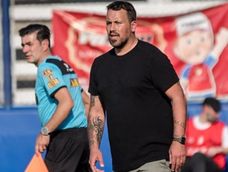 El Ogro Cristian Fabbiani es el entrenador de Deportivo Riestra, que aspira a meterse en puestos de Reducido. (Instagram Cristian Fabbiani).