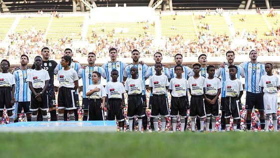 La formación de la Selección Argentina vs. Angola, en el último amistoso del año. La formación de la Selección Argentina vs. Angola, en el último amistoso del año.