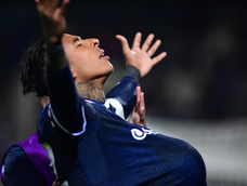 Con los goles de Villa y Arce, el estadio se vistió y fue una verdadera fiesta Azul, tras una nueva goleada de Independiente Rivadavia, que atraviesa uu momento extraordinario en el fútbol de la Liga y la Copa Libertadores. Con los goles de Villa y Arce, el estadio se vistió y fue una verdadera fiesta Azul, tras una nueva goleada de Independiente Rivadavia, que atraviesa uu momento extraordinario en el fútbol de la Liga y la Copa Libertadores.
