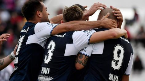 Gimnasia le ganó a Patronato, en un duelo clave por los promedios