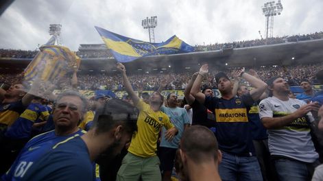 Más sufrimiento que fiesta.  La visión de un español del Boca - River en La Bombonera
