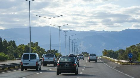 Todos los detalles del pronóstico del tiempo para este lunes en Mendoza. / Mariana Villa - Los Andes