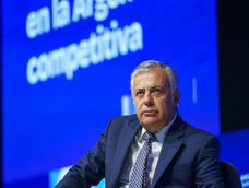 Cornejo ratificó el convenio para obras con Vialidad y habilita posibilidad de peajes en rutas provinciales
