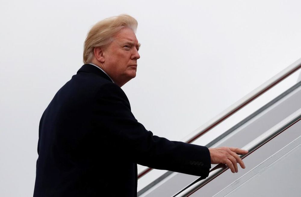 Un abogado de Trump pagó para silenciar a una actriz porno