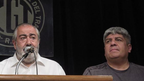 Al segundo paro general anunciado por los dirigentes cegetista, se suma la participación de la organización en la Gran Marcha Universitaria del 23 de abril y una movilización al Monumento al Trabajo el 1 de mayo. Héctor Daer (Sanidad) y Pablo Moyano (Camioneros) integrantes de la Secretaría General de la CGT. Foto: Gentileza.