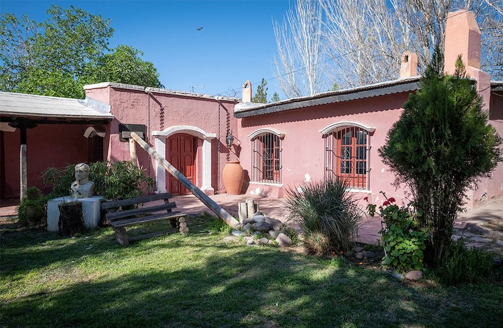La histórica zona, marcada por calle Pedro Molina, antiguamente llamada Calle Larga, se comunicaba con el área fundacional, actual plaza Pedro del Castillo. Foto: Ignacio Blanco / Los Andes