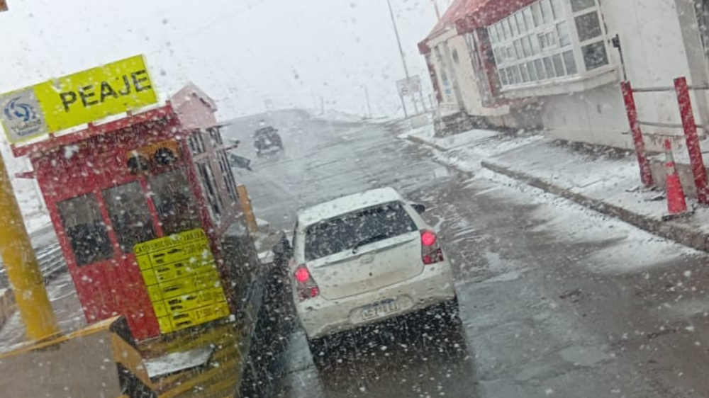 Comenzó a nevar en alta montaña y se viene el frio: ¿llegará al llano?