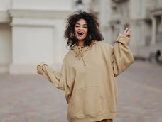 chau a la moda oversize: asi se visten ahora los que marcan tendencia en 2025