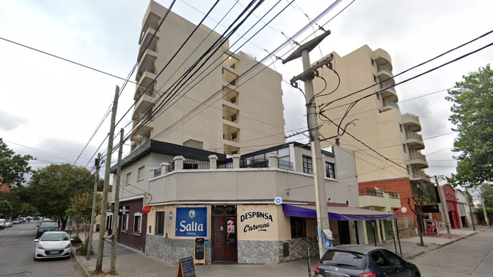 Tragedia en Salta: murió un adolescente tras caer de un edificio.