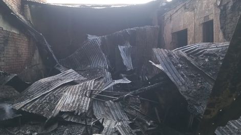 Incendio en mueblería abandonada con pérdidas totales en la zona de la Alameda: cuatro jóvenes detenidos  (Prensa Ministerio de Seguridad y Justicia)
