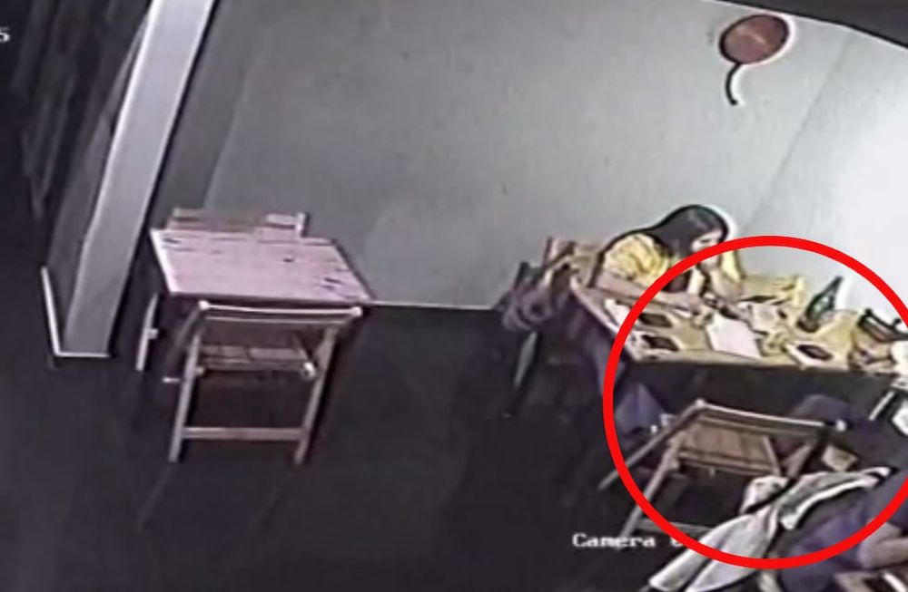 Dos mujeres le robaron la cartera a otra persona y le vaciaron la cuenta bancaria con MercadoPago.