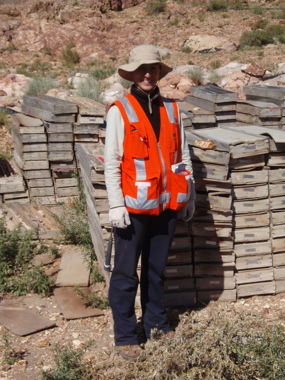 Cecilia Mugas, doctora en Geología y responsable del Gabinete de Mineralogía y Petrología del INGEO.