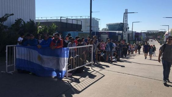 Locura en Tecnópolis para ver el choque entre Argentina y Brasil por semis del futsal