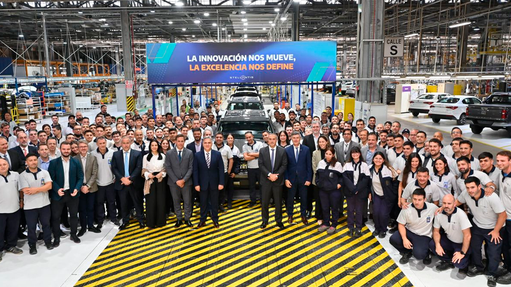Stellantis en la producción de la pick-up Fiat Titano en su Polo Industrial Córdoba. (foto archivo)
