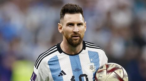 Lionel Messi, el mejor jugador del mundo, está listo para seguir batiendo récords.