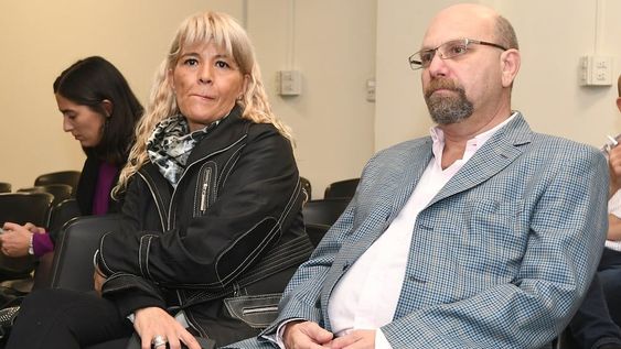 Segundo juicio. Lobos y su esposa, Claudia Sgró, escucharon sentencia por contratar una empleada doméstica y pagarle con fondos municipales.