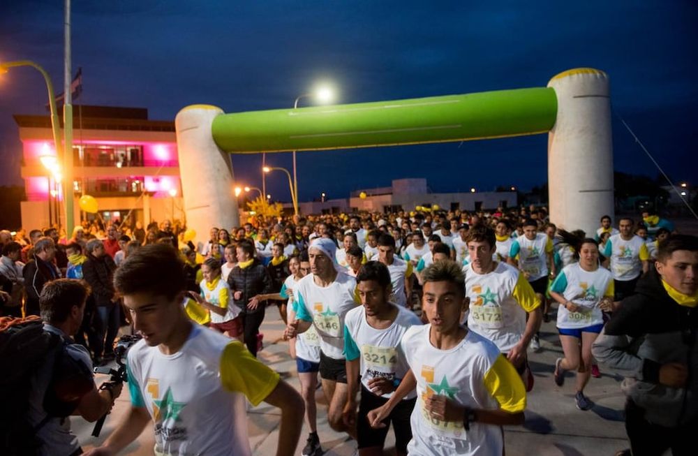 IX edición de la Maratón Nocturna Internacional “Con luz propia Junín brilla más”