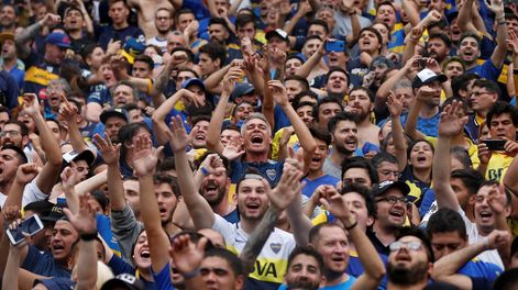 Fotogalería: La hinchada de Boca le puso color a la tarde